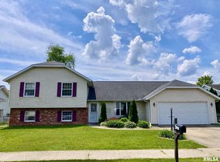 4752 W Pendleton Pl, Peoria, IL 61615