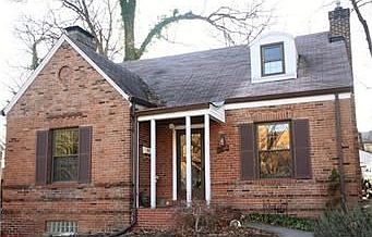 3rd image of 8406 Knollwood Dr