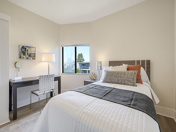 5th image of 2620 Hillegass Ave #6