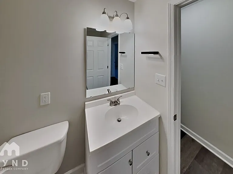 8539 Sharonbrook Dr — Photo 10