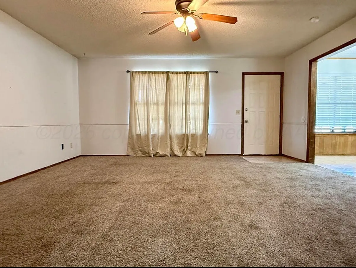 2 bed, 954 sqft, $1,025 — Photo 2
