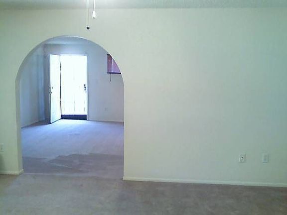 Side Private Entrance to Flexible Entertainment Room or Apartment