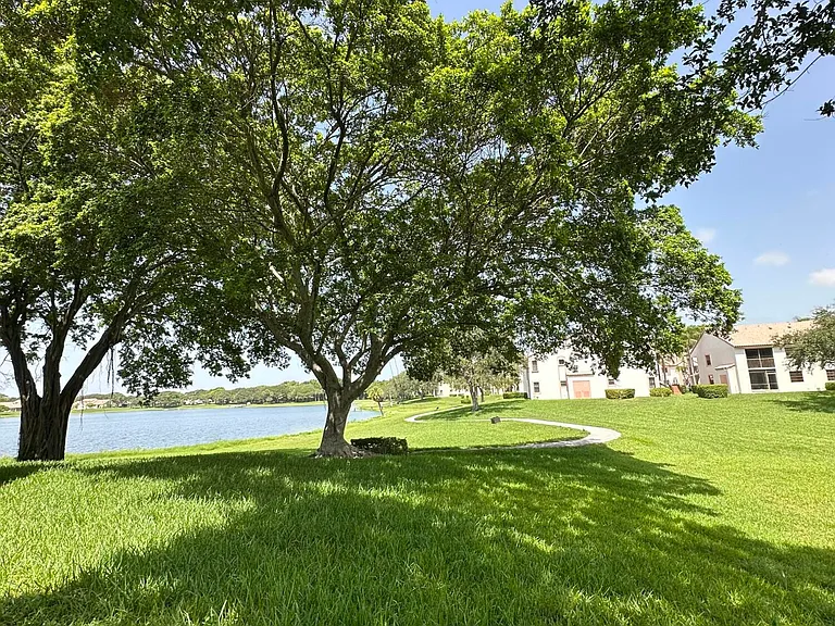 321 Olivewood Pl #121 — Photo 14