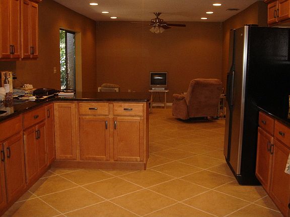 kitchen/family room