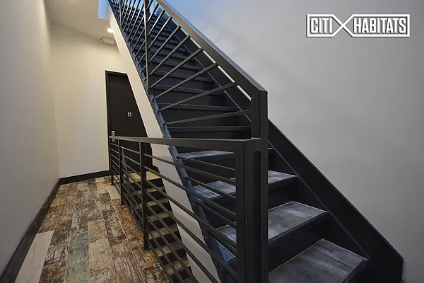 Rented by Citi Habitats | media 32