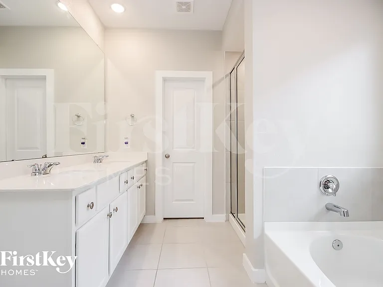 16411 Little Pine Creek Dr — Photo 10