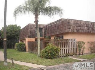 503 Waterview Dr, Palm Springs, FL 33461