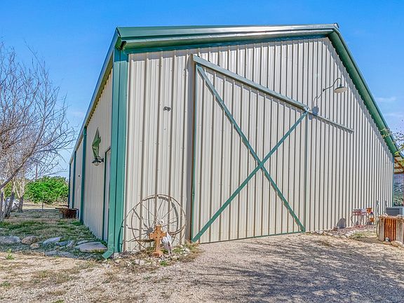 3rd image of 1726 Oak Meadows Dr