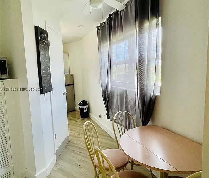 109 SE 9th St #6 — Photo 7