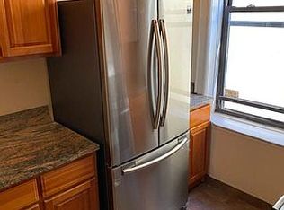 32-32 33rd St #1R, Astoria, NY 11106