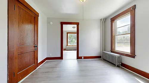 5 Pine St Photo 1