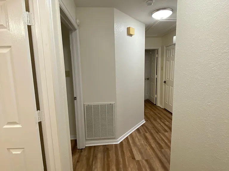 4644 Booth Dr — Photo 21