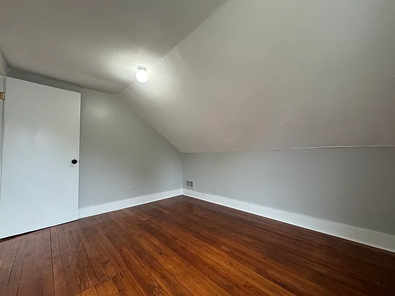 761 Winchester Ave #3C — Photo 12