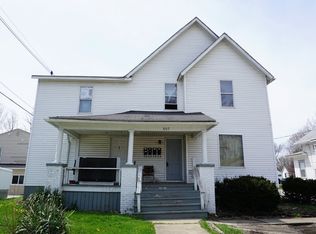 805 N Prospect Ave, Champaign, IL 61820