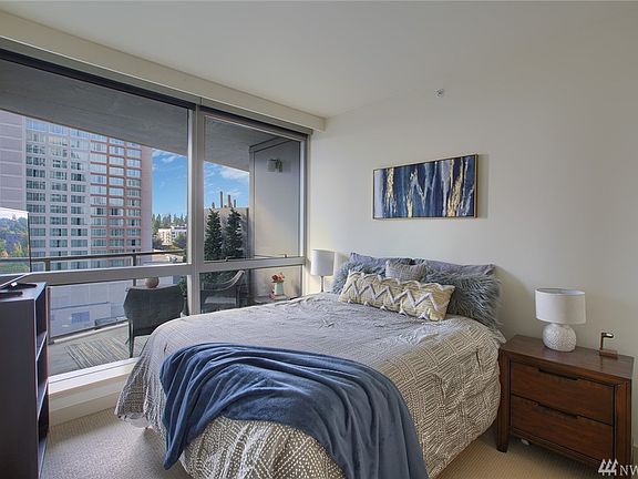 5th image of 10610 NE 9th Pl Unit 1003