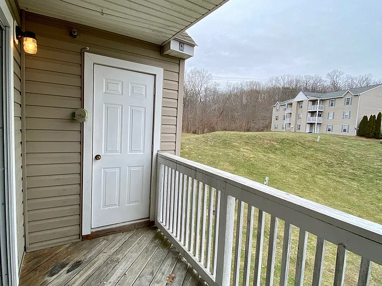 100 Wild Oak Ln #303 — Photo 10