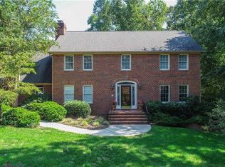 4003 Waldenbrook Rd, Greensboro, NC 27407