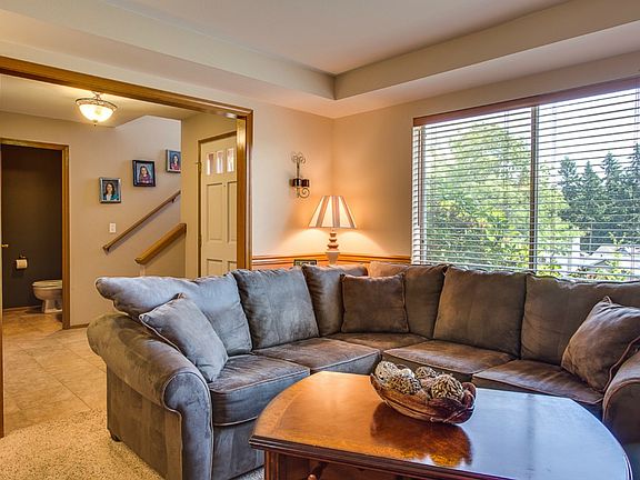 5th image of 10315 Savannah Ct NW