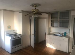 87 Oak St #1F, Taunton, MA 02780