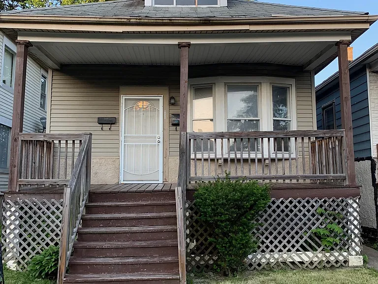 8435 S Sangamon St — Photo 2