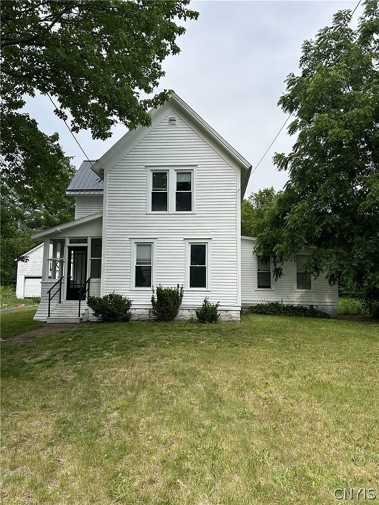 3 bed, 2.5 bath, 1573 sqft, $2,200 — Photo 1