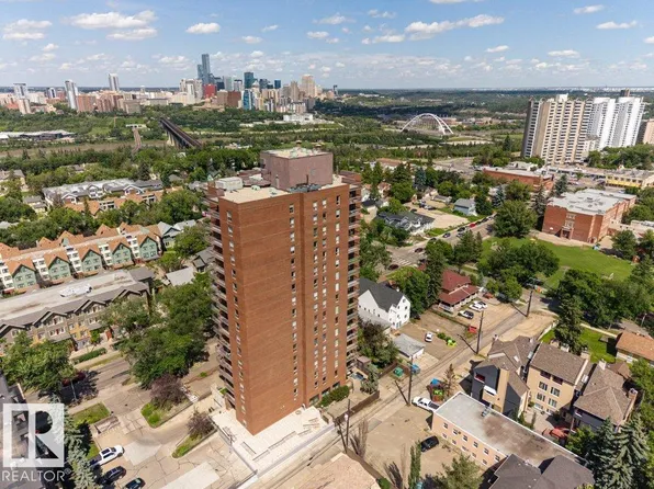 11027 87th Ave NW #804, Edmonton, AB T6G 2P9