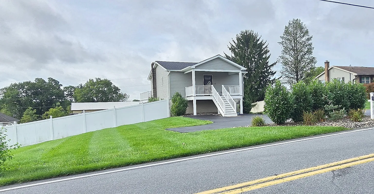 2 bed, 1500 sqft, $2,500 — Photo 2