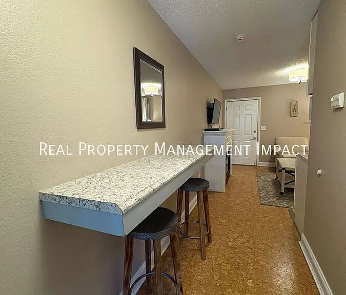 301 W Haggard Ave #11 — Photo 9