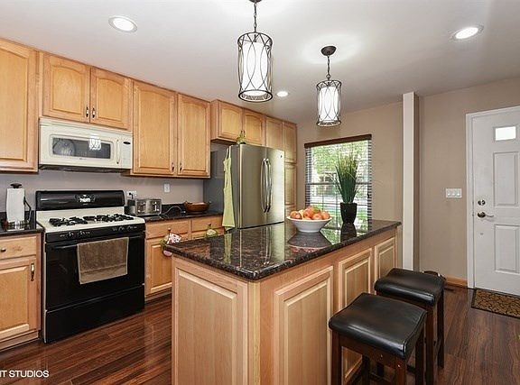 Granite countertops.