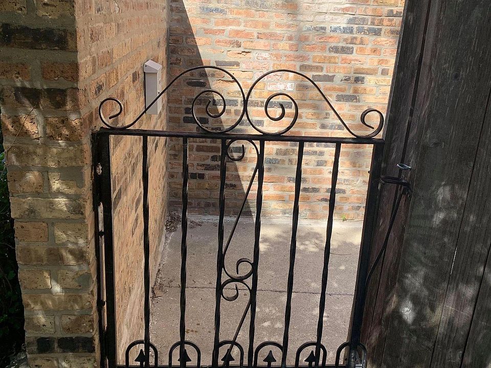 Private entrance.