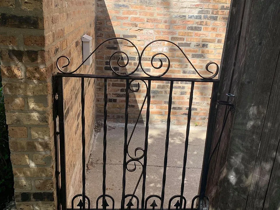 Private entrance.