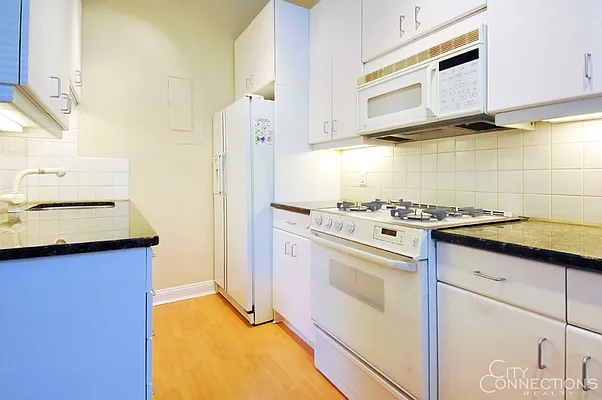 Rented by City Connections Realty | media 21