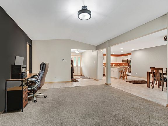 5th image of 26355 S Woodlawn Ave