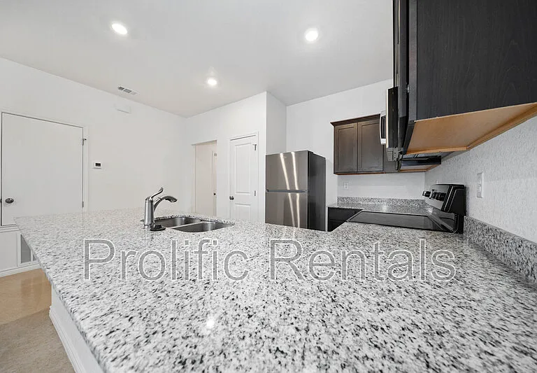 1254 Lehmann Dr #A — Photo 11