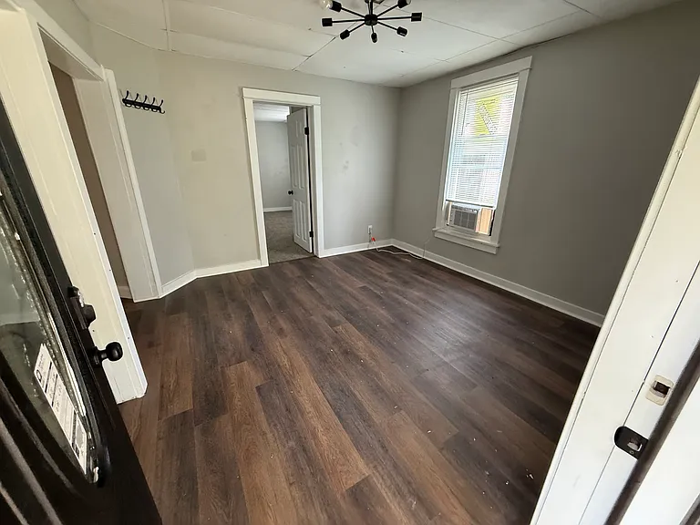 1501 S Prospect Ave — Photo 17