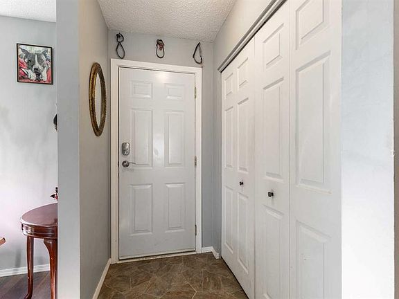 4th image of 57 S Honeysuckle Rd N