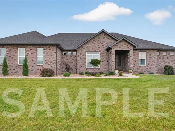 1362 Walnut Ridge Dr, Columbia, IL 62236