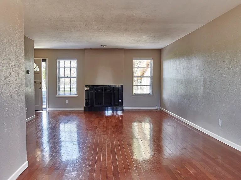 10714 Pagewood Dr — Photo 10