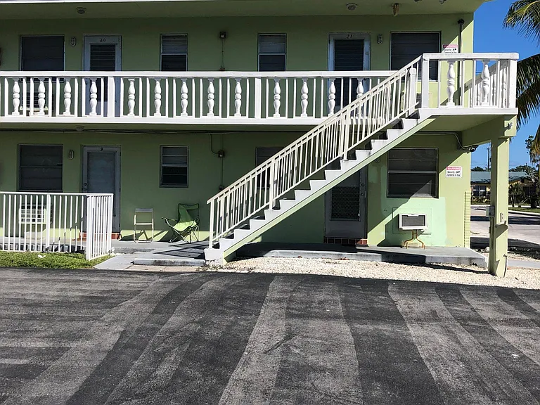 702 N L St #1 — Photo 1