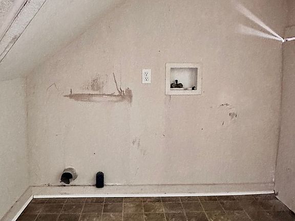 3rd image of 120 Hough Ave #2