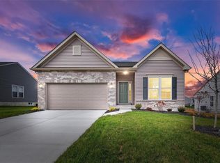 22735 Corbins Xing, Warrenton, MO 63383