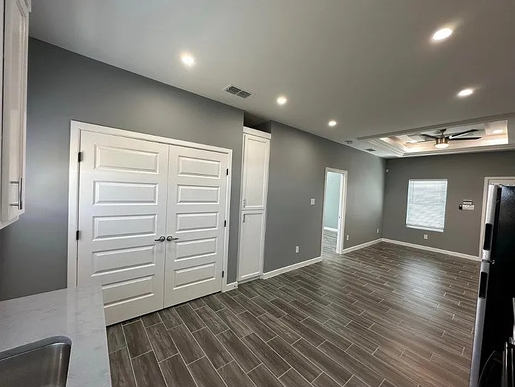 3104 W Driftwood St #2 — Photo 9