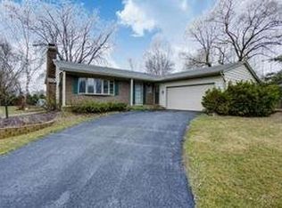609 Gaslight Dr, Algonquin, IL 60102