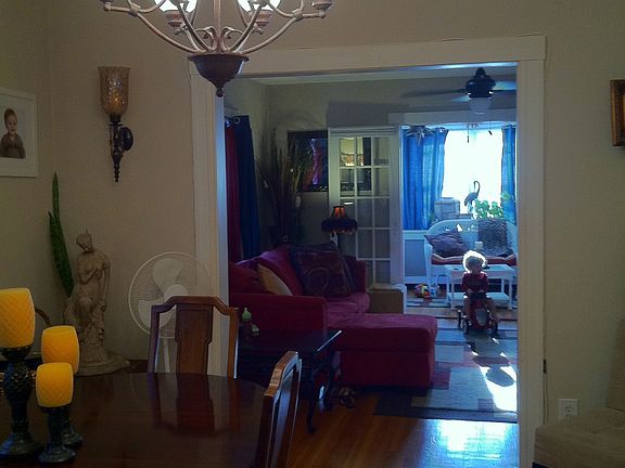 Dining room looks into LR 