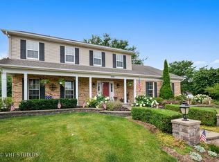 2166 Blackberry Dr, Geneva, IL 60134