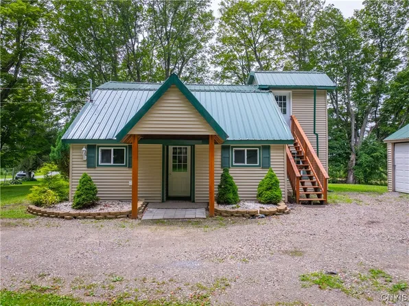 395 Brennan Rd, Ilion, NY 13357