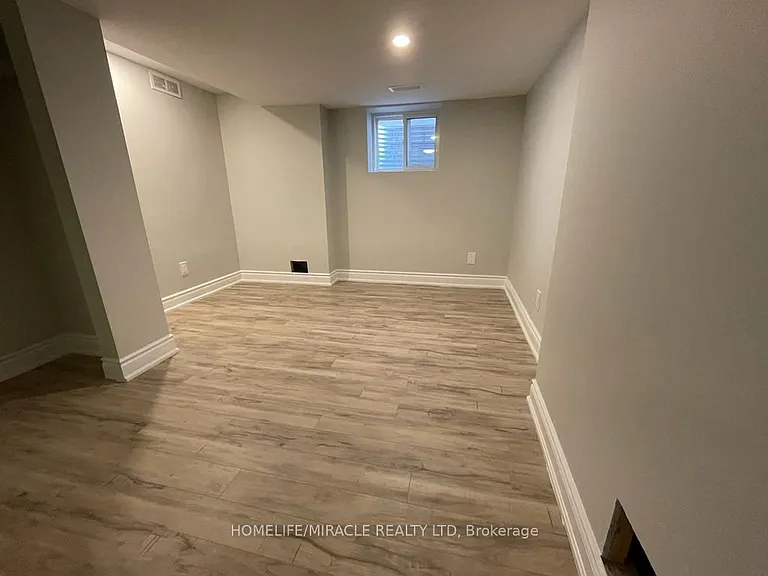 76 Jack Rabbit Cres — Photo 6