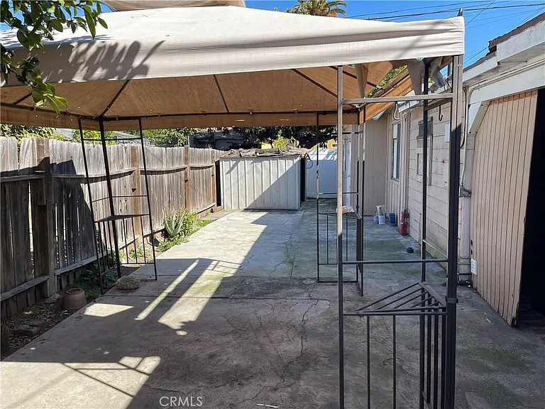5860 Falcon Ave — Photo 9