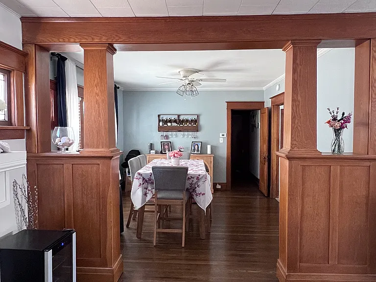 568 Linden Ave #1 — Photo 9