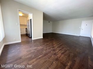 439 S Oakhurst Dr APT 4, Beverly Hills, CA 90212